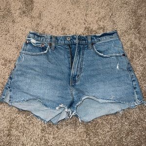 The mom short high rise curve love